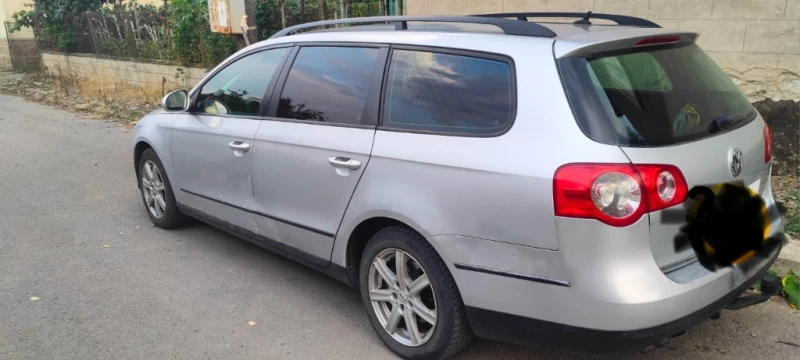 VW Passat, снимка 11 - Автомобили и джипове - 53167900