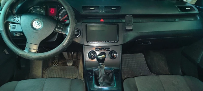VW Passat, снимка 8 - Автомобили и джипове - 53167900