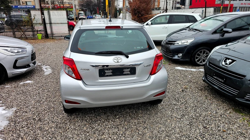Toyota Yaris 1.4D-4D-90kc, снимка 6 - Автомобили и джипове - 53462853