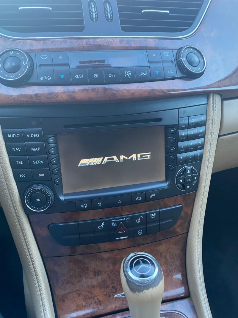 Mercedes-Benz CLS 320, снимка 9 - Автомобили и джипове - 53507619