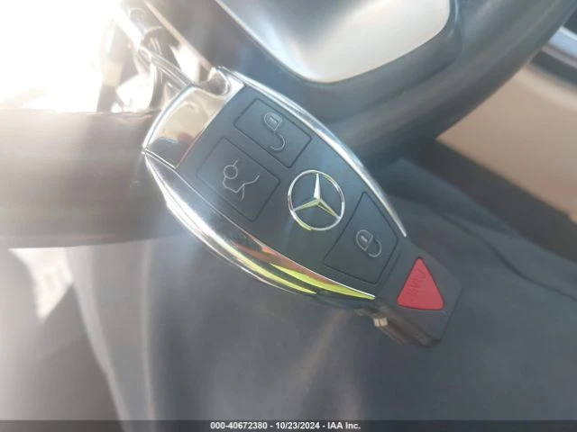 Mercedes-Benz C 300 LUXURY/SPORT, снимка 13 - Автомобили и джипове - 48139780