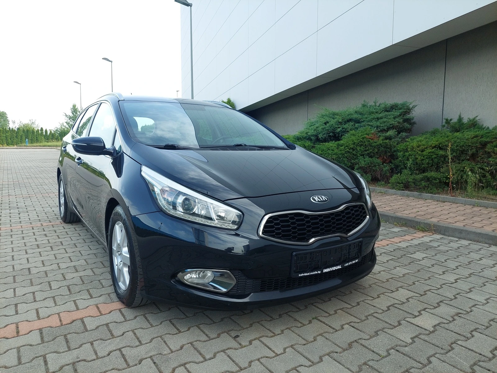 Kia Ceed 1.6 -135 К.С-ШВЕЙЦАРИЯ - изображение 3