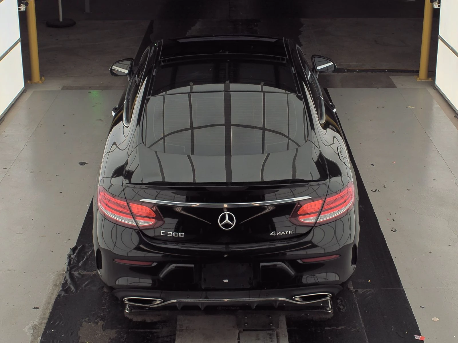 Mercedes-Benz C 300 AMG LINE/BURMESTER/KEYLESS/PANO/LANE ASSIST - изображение 6