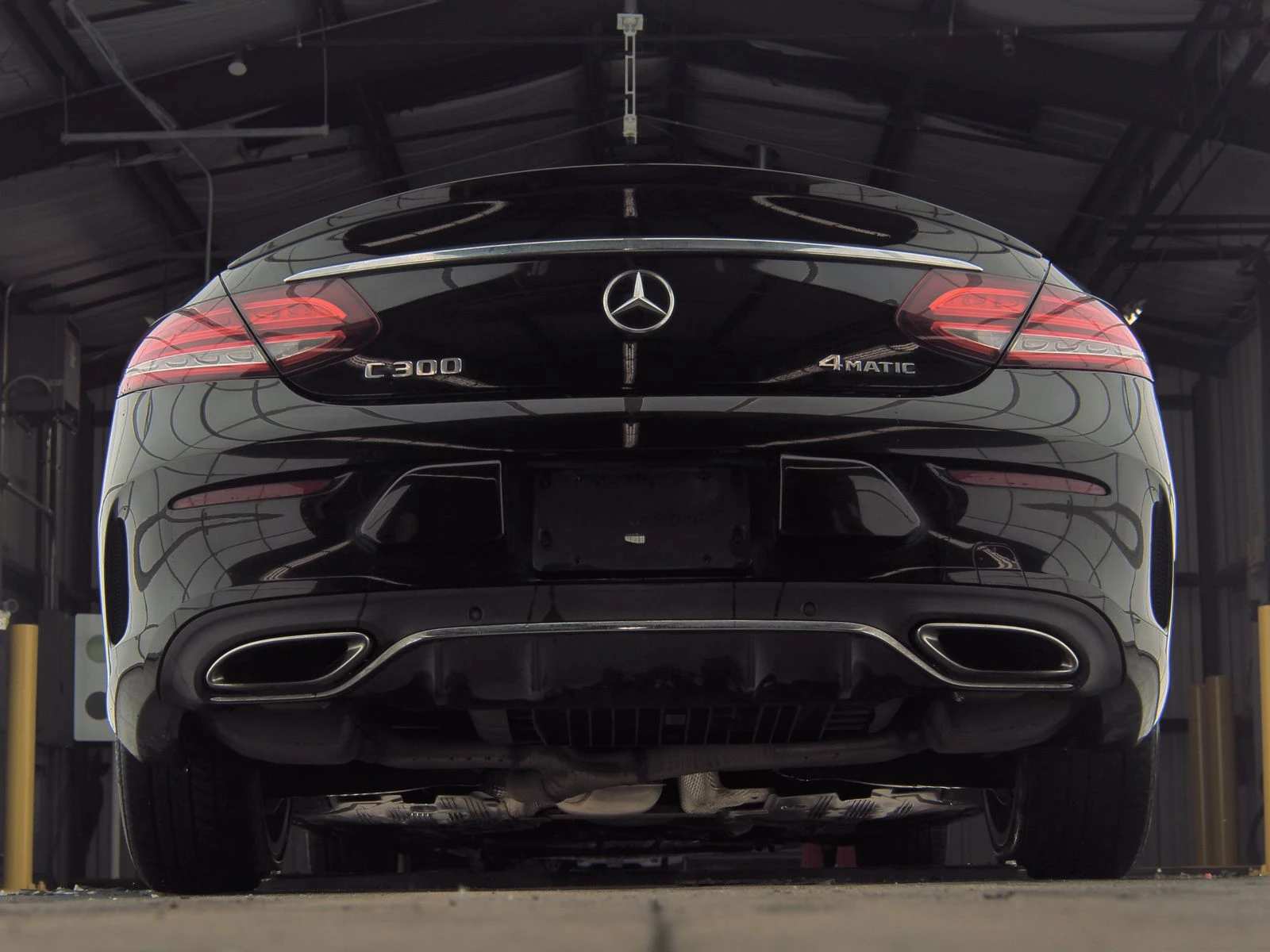 Mercedes-Benz C 300 AMG LINE/BURMESTER/KEYLESS/PANO/LANE ASSIST - изображение 7