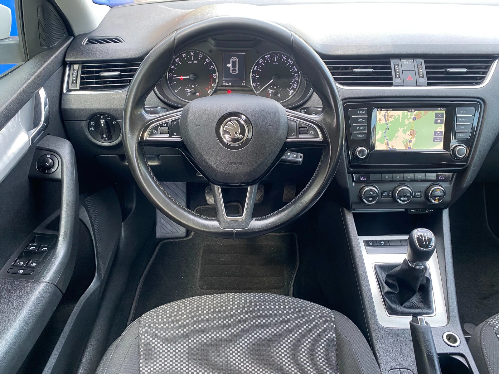 Skoda Octavia 1.6TDI-110k.s-2016g-EURO6B-KLIMATRONIK-NAVI-MULTI - изображение 7