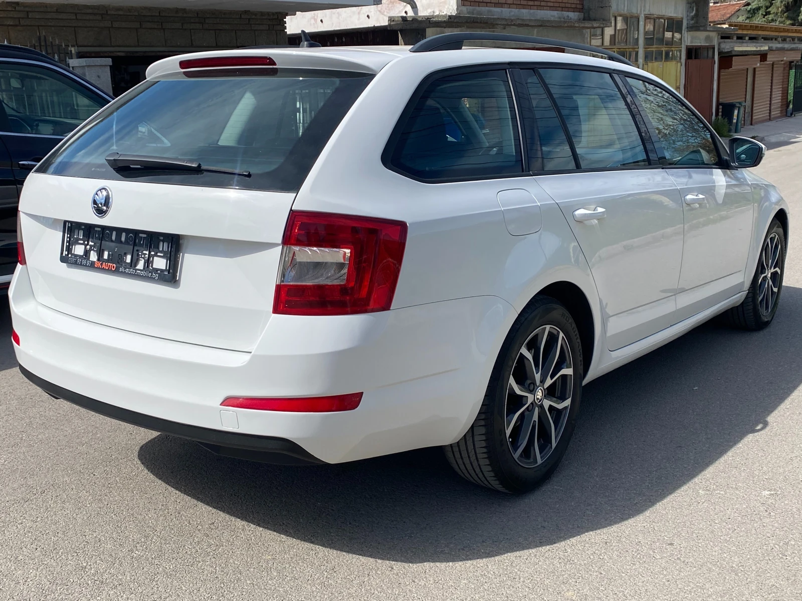 Skoda Octavia 1.6TDI-110k.s-2016g-EURO6B-KLIMATRONIK-NAVI-MULTI - изображение 6