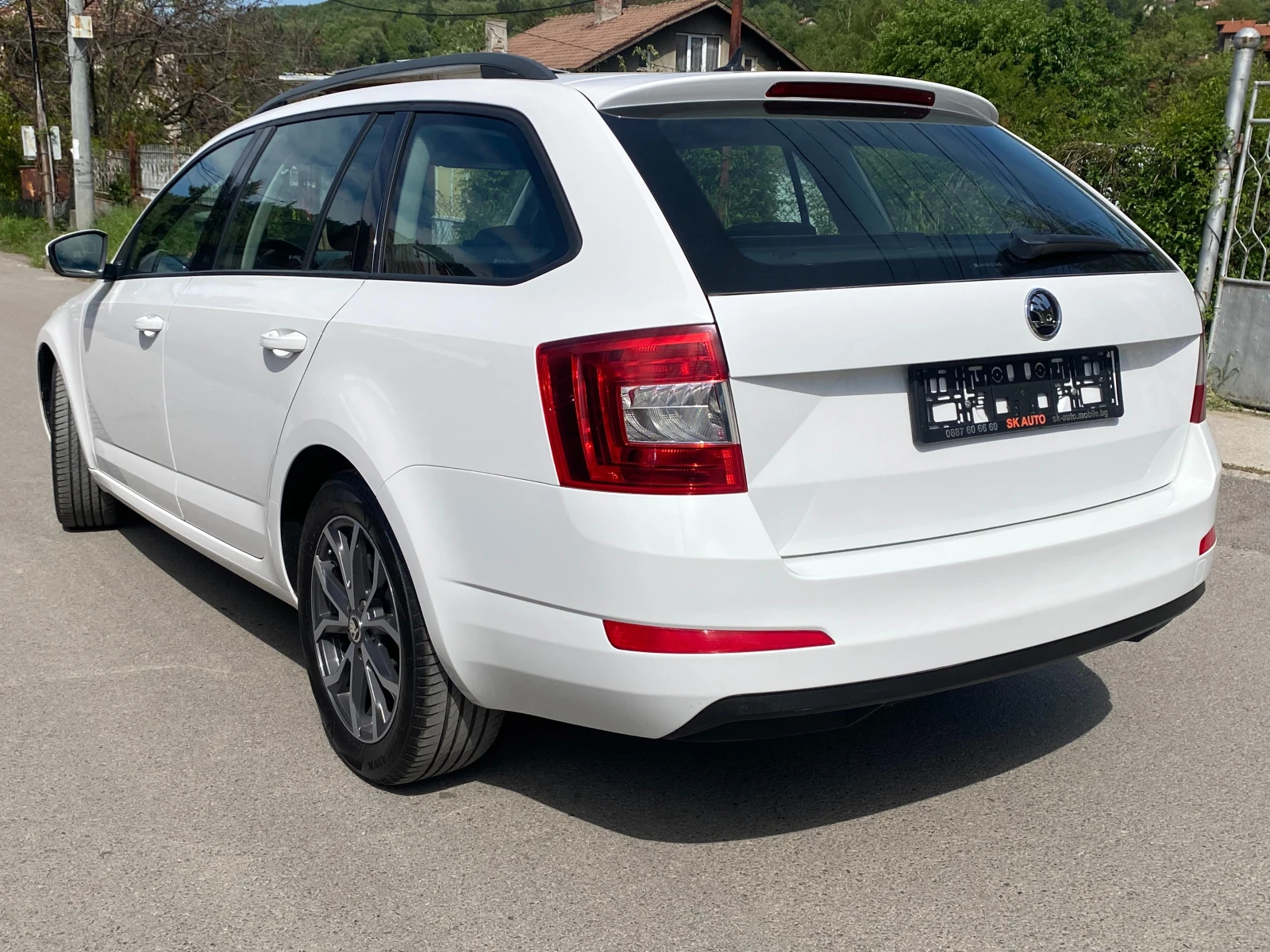 Skoda Octavia 1.6TDI-110k.s-2016g-EURO6B-KLIMATRONIK-NAVI-MULTI - изображение 4