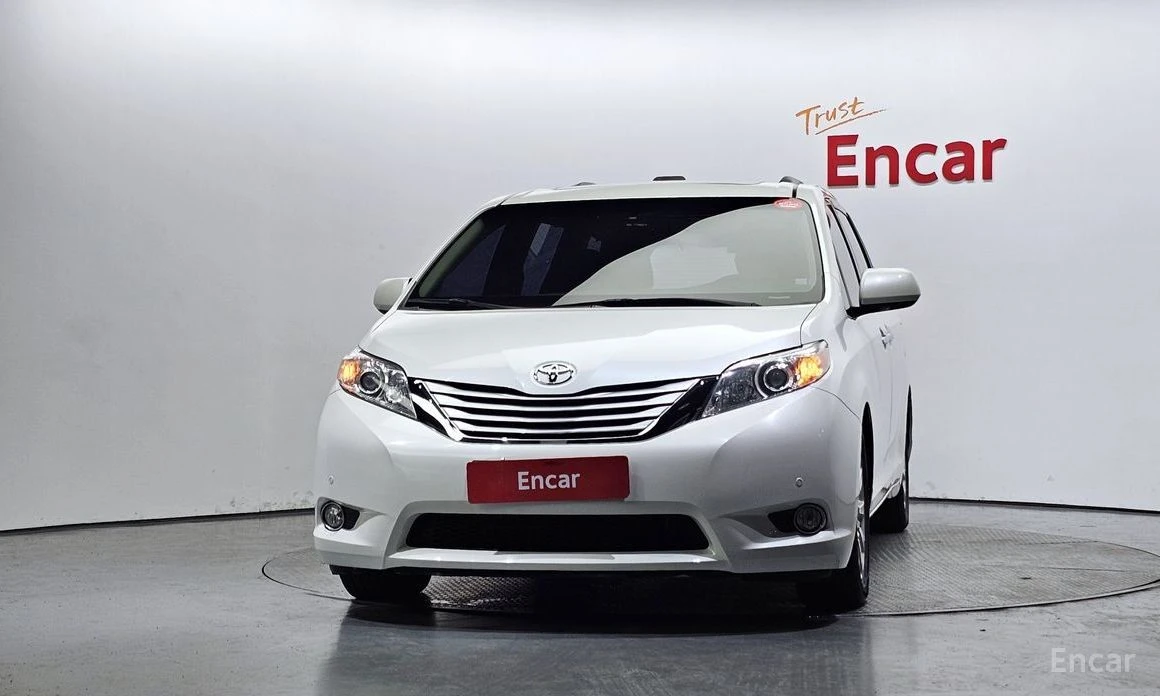 Toyota Sienna  - изображение 3