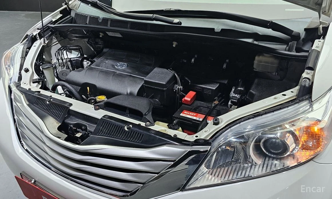 Toyota Sienna  - изображение 6