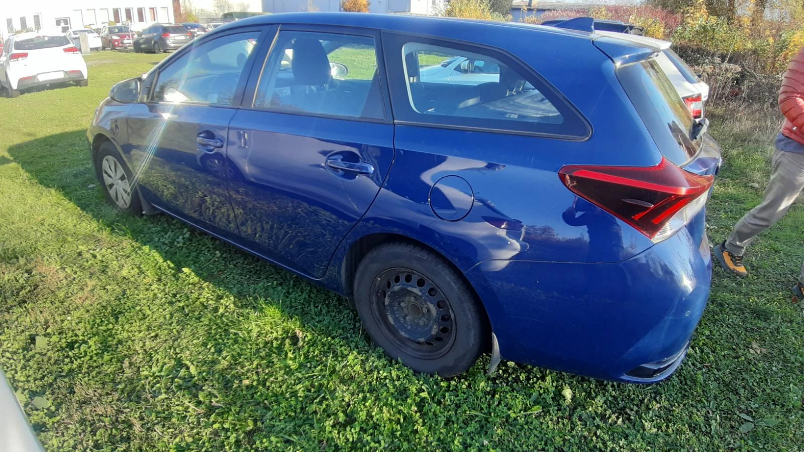 Toyota Auris  | Mobile.bg   8