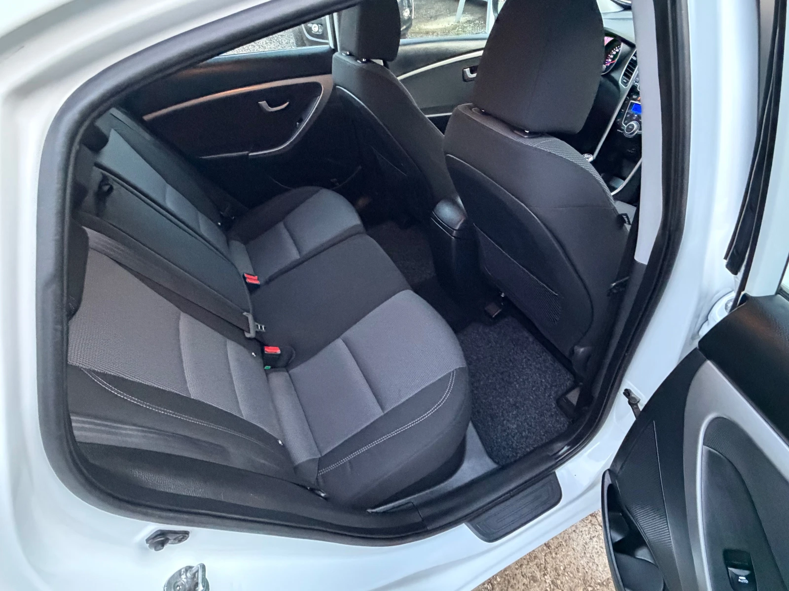 Hyundai I30 DIESEL* Face* LED* EVRO6 | Mobile.bg � ����������� 8