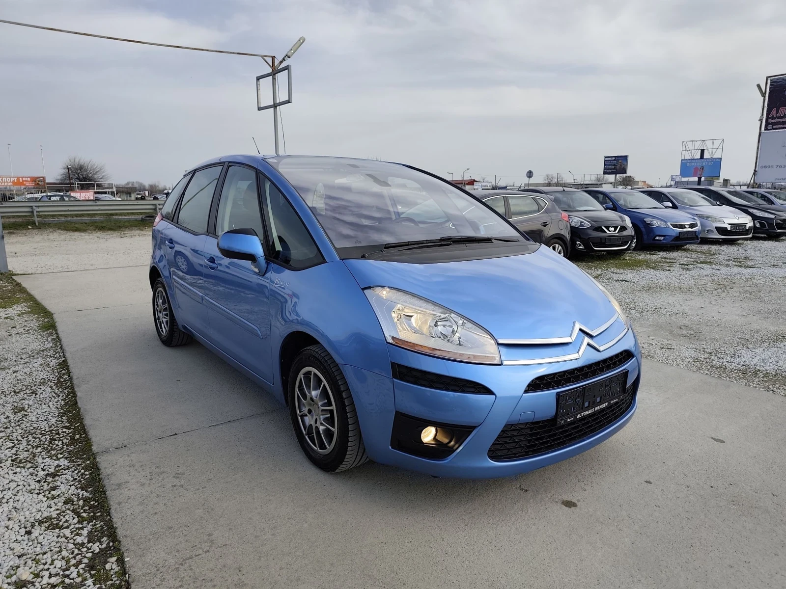 Citroen C4 Picasso 1.6HDI, 109кс, Като нов , снимка 3 - Автомобили и джипове - 53706956