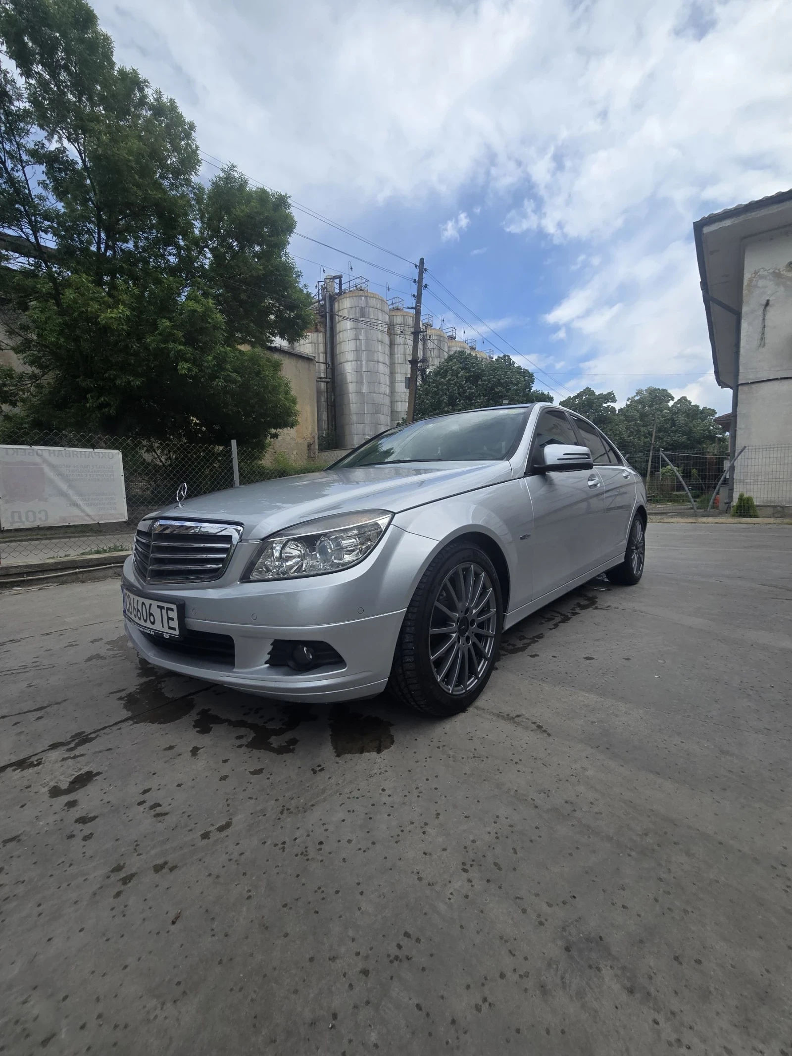 Mercedes-Benz C 200, снимка 14 - Автомобили и джипове - 54621112