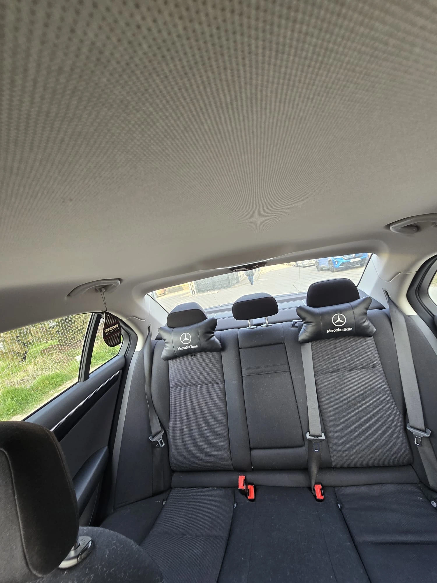 Mercedes-Benz C 200, снимка 11 - Автомобили и джипове - 53757469