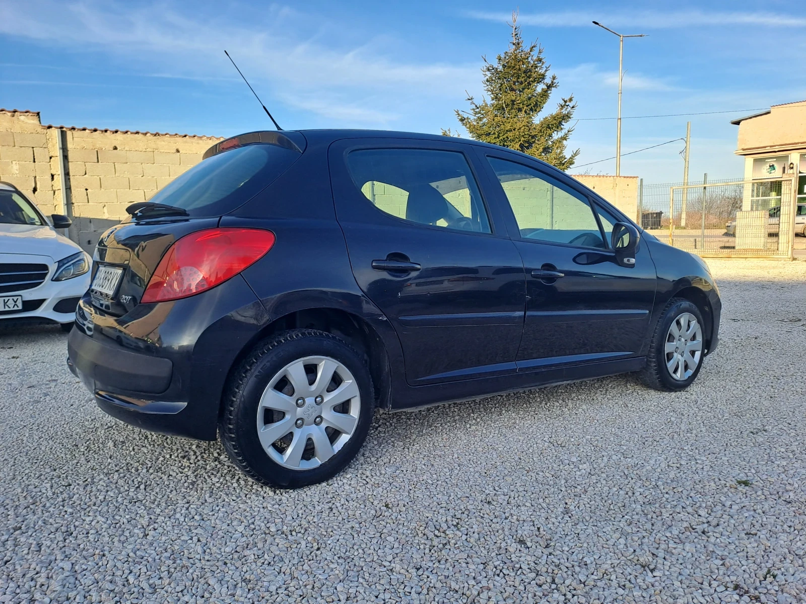 Peugeot 207 1.4 GPL, снимка 6 - Автомобили и джипове - 53769211