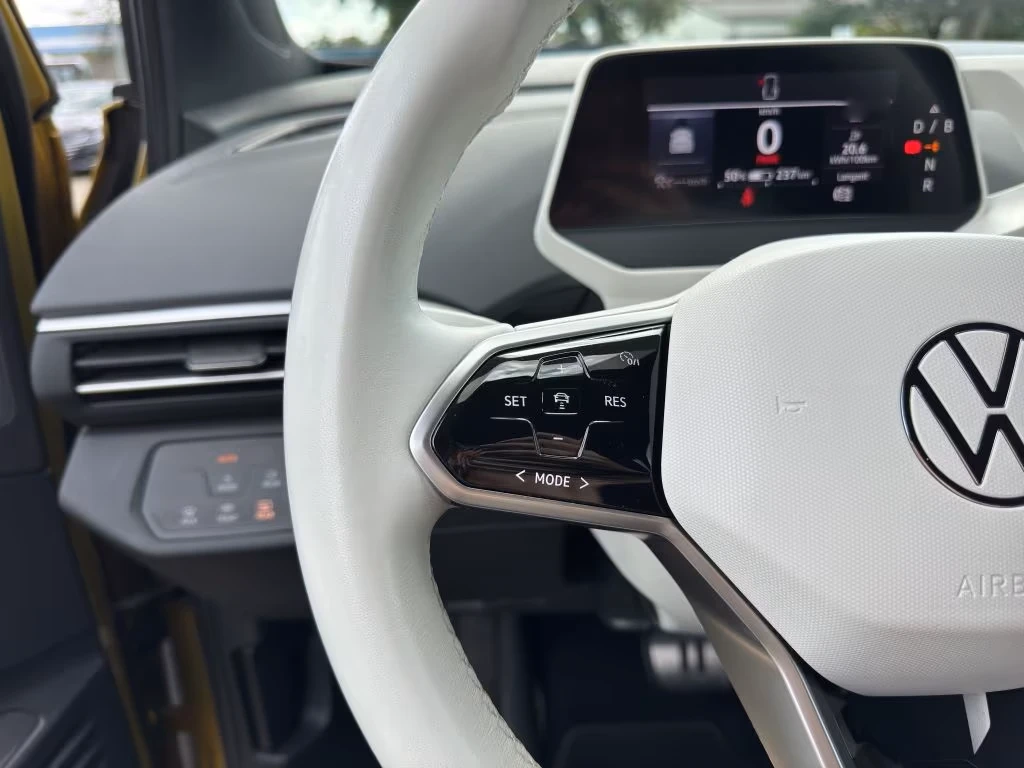 VW ID.4 PRO* DISTR* CAM* LED* CARPLAY* , снимка 13 - Автомобили и джипове - 54068802