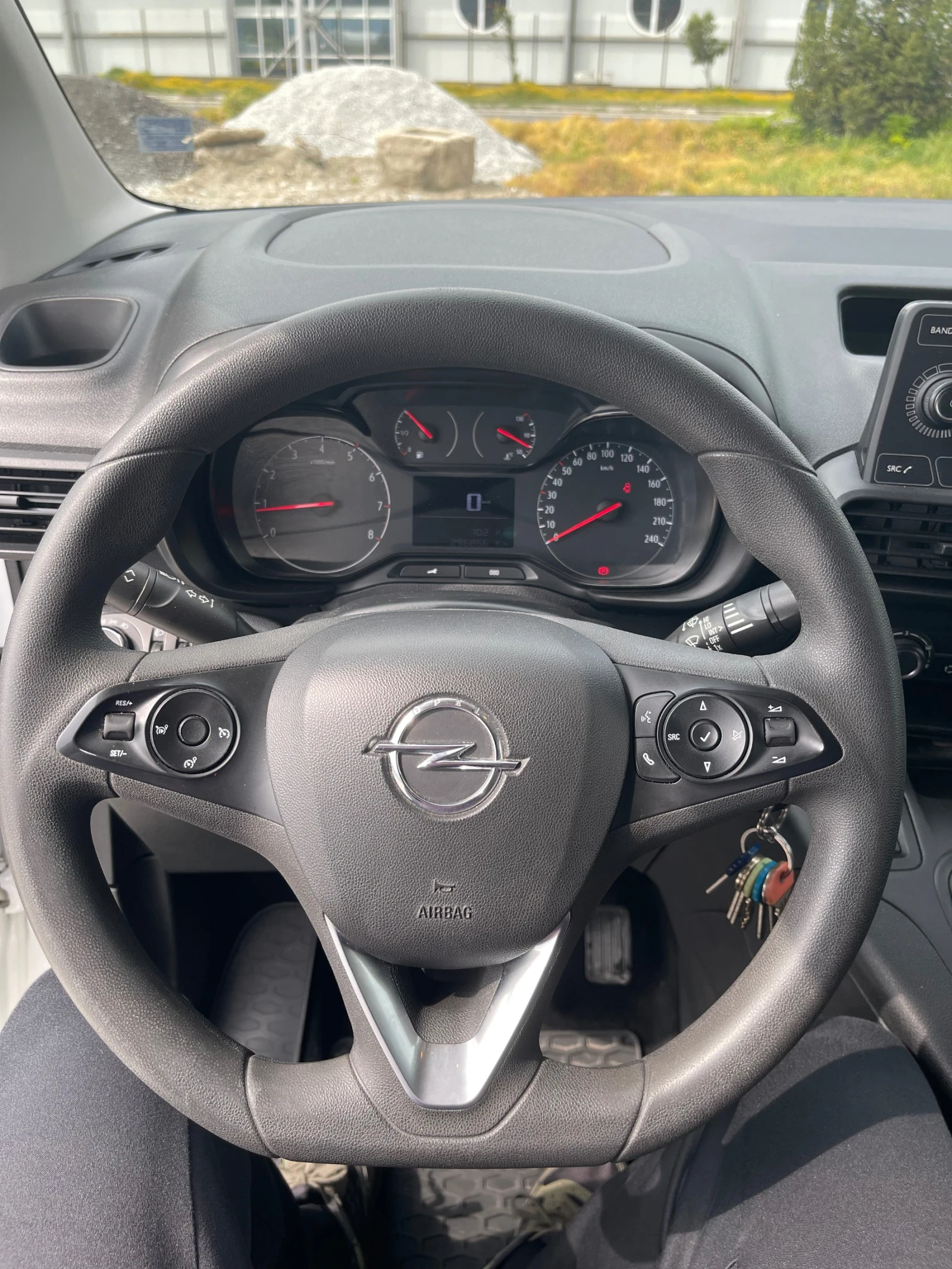 Opel Combo L2, снимка 9 - Автомобили и джипове - 54198791