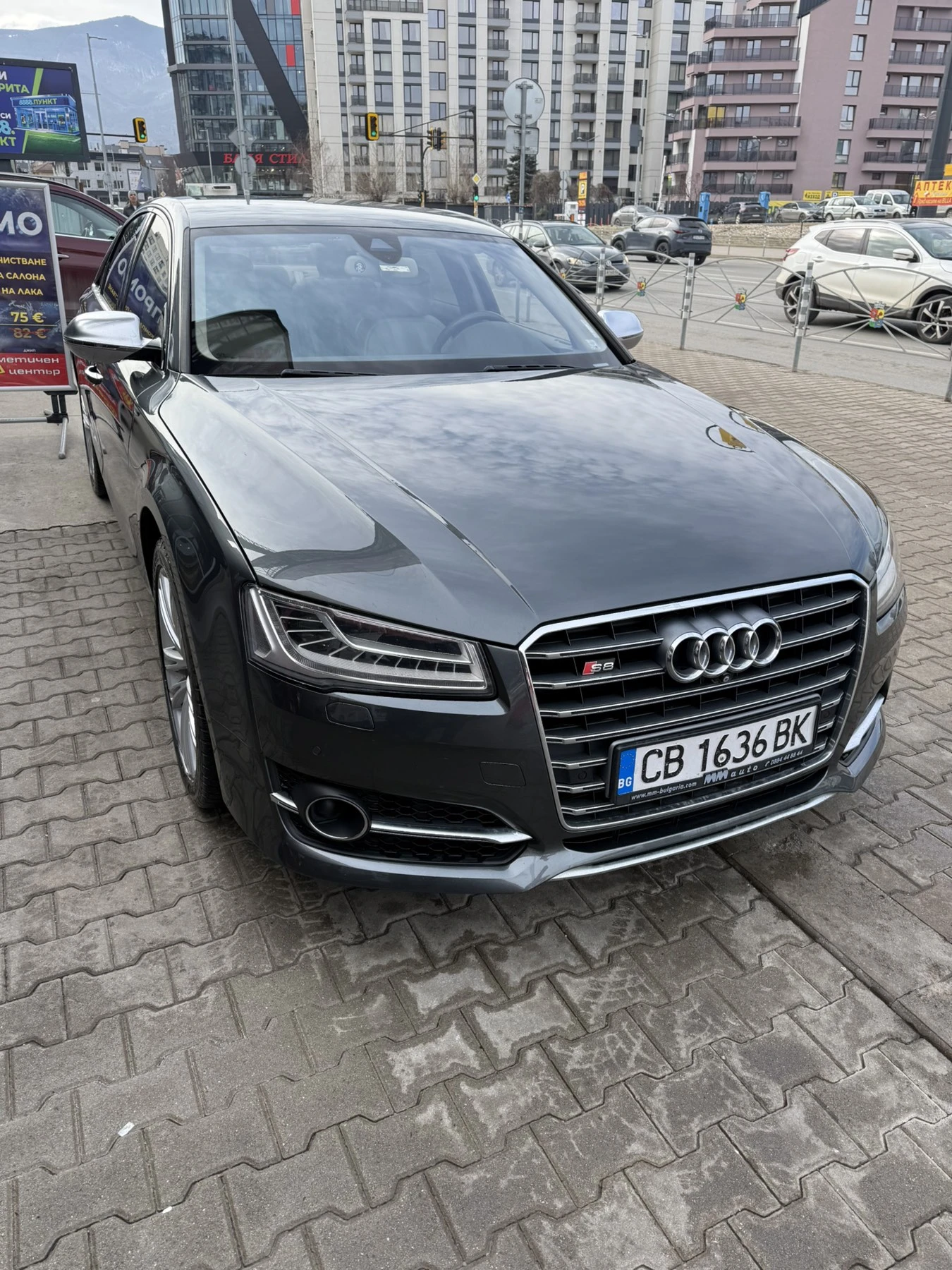 Audi S8