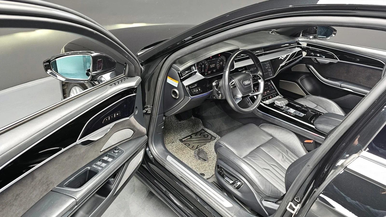 Audi A8 55 TFSI Quattro, снимка 5 - Автомобили и джипове - 54555855