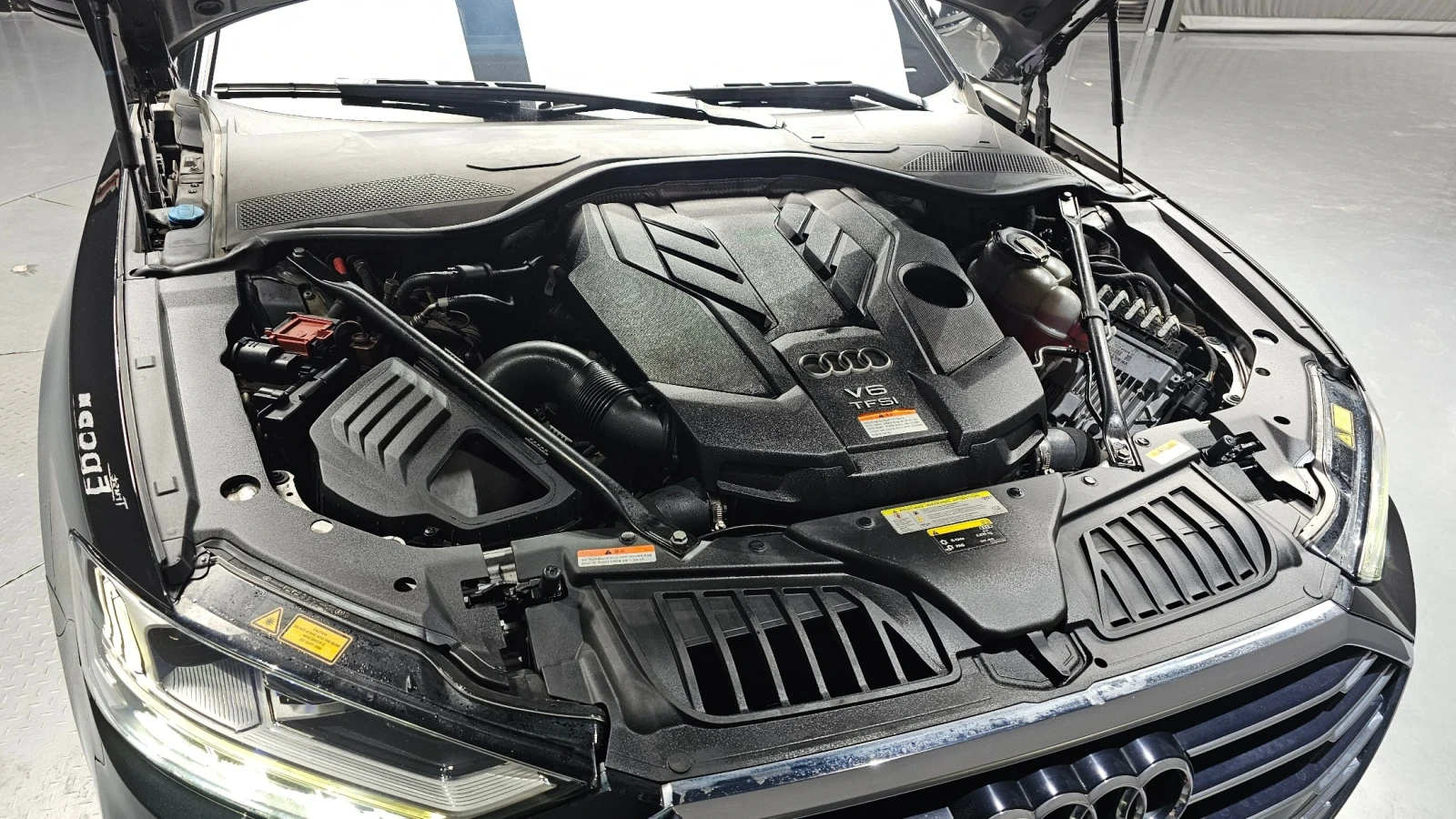 Audi A8 55 TFSI Quattro, снимка 15 - Автомобили и джипове - 54555855