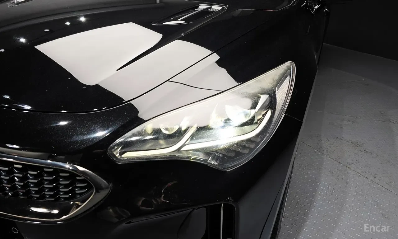 Kia Stinger 2.0 Turbo AWD Platinum, снимка 15 - Автомобили и джипове - 54956997