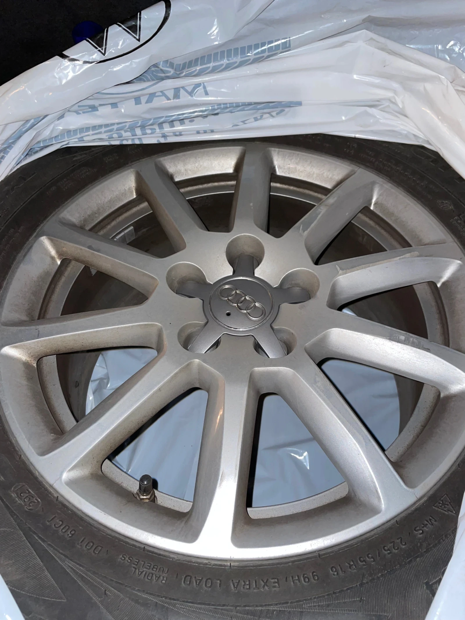 Audi A4 Avant 2.0 TDI, снимка 15 - Автомобили и джипове - 55053236