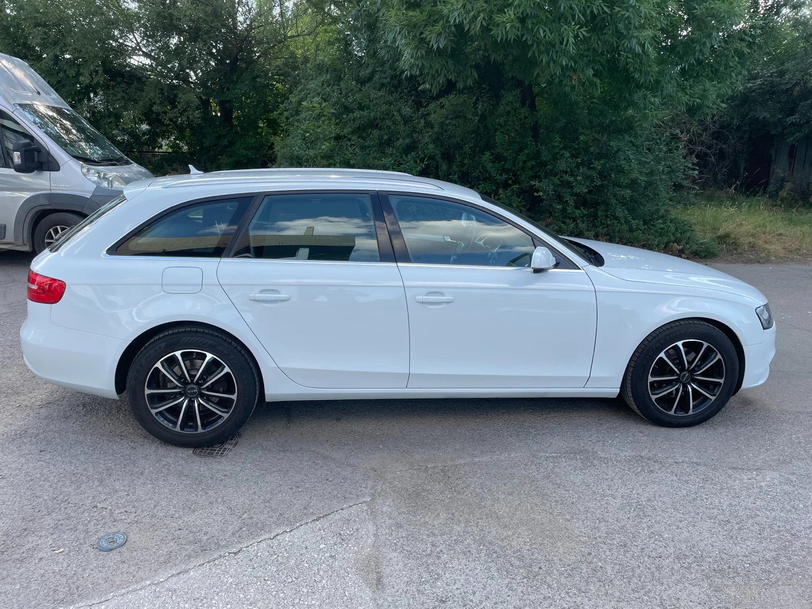 Audi A4 Avant 2.0 TDI, снимка 4 - Автомобили и джипове - 55053236