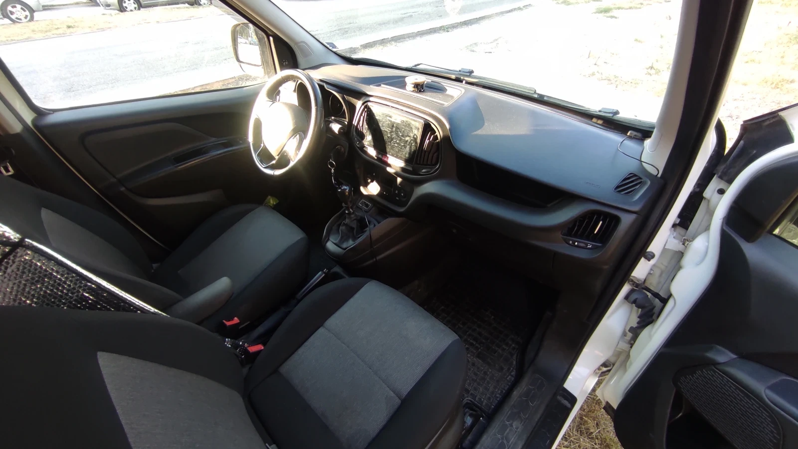 Fiat Doblo, снимка 10 - Автомобили и джипове - 55071428