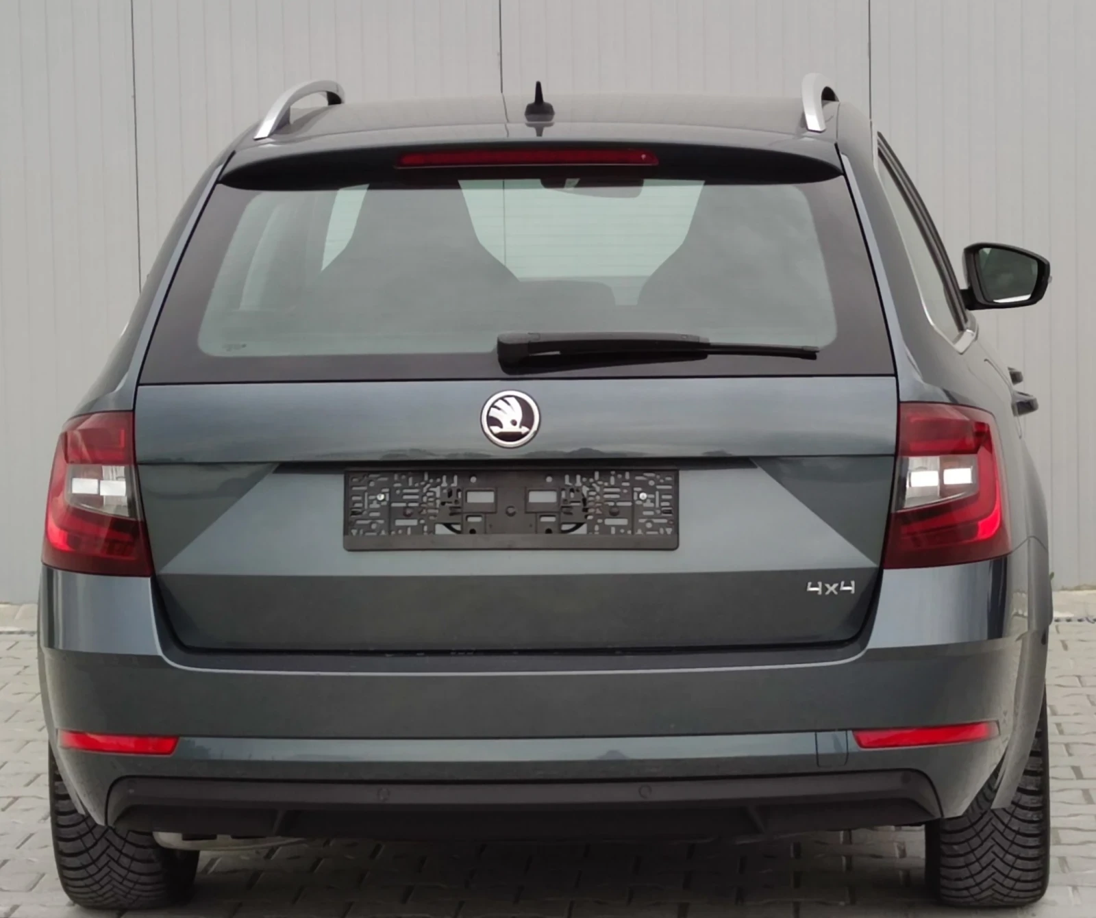 Skoda Octavia 2.0TDI* 150к.с* 4х4* , снимка 5 - Автомобили и джипове - 55338095