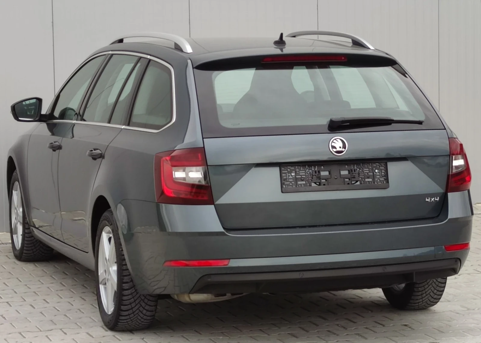 Skoda Octavia 2.0TDI* 150к.с* 4х4* , снимка 4 - Автомобили и джипове - 55338095