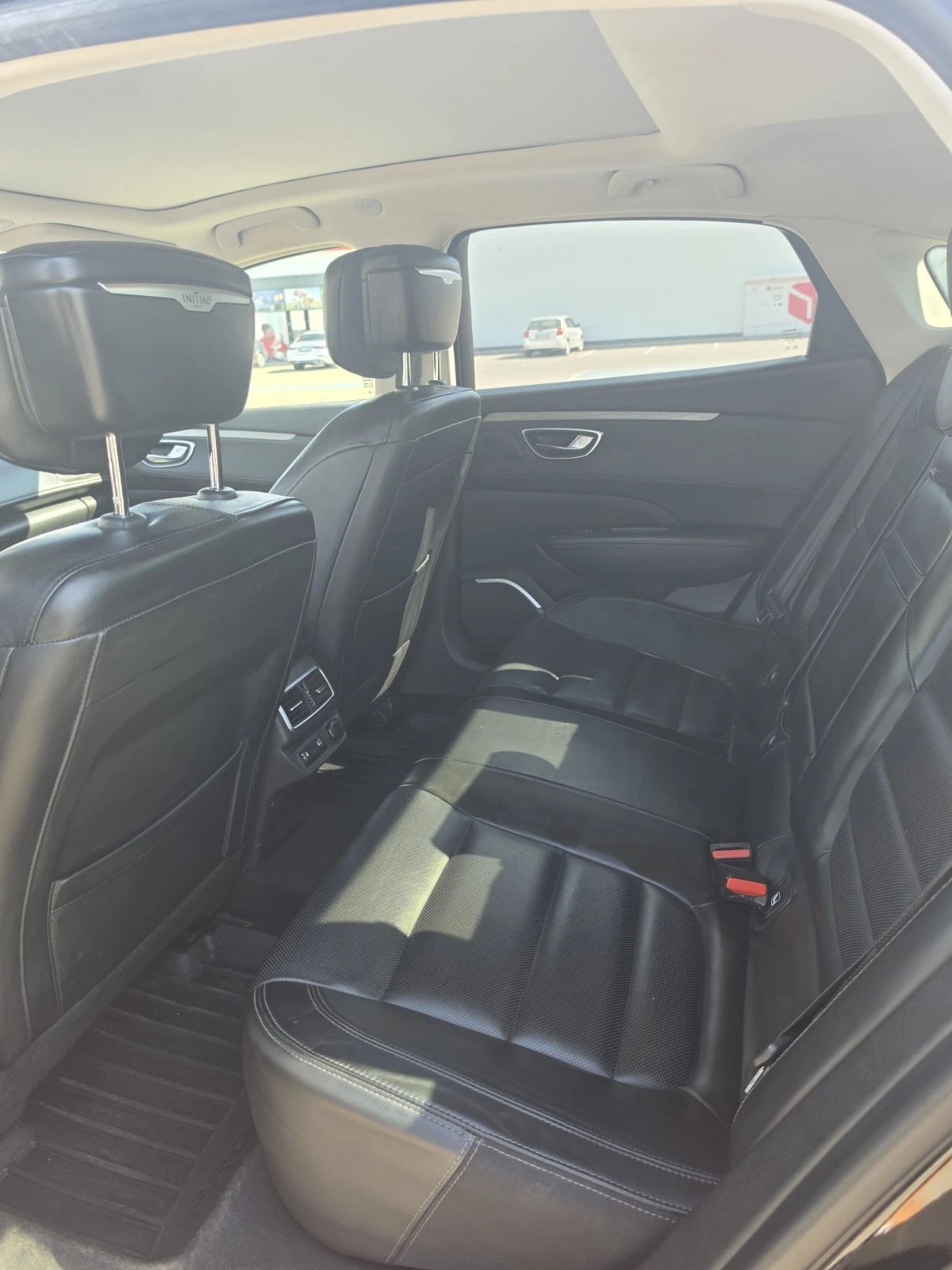 Renault Talisman 2.0 blue DCi / Initiale Paris/4Control, снимка 10 - Автомобили и джипове - 55433420