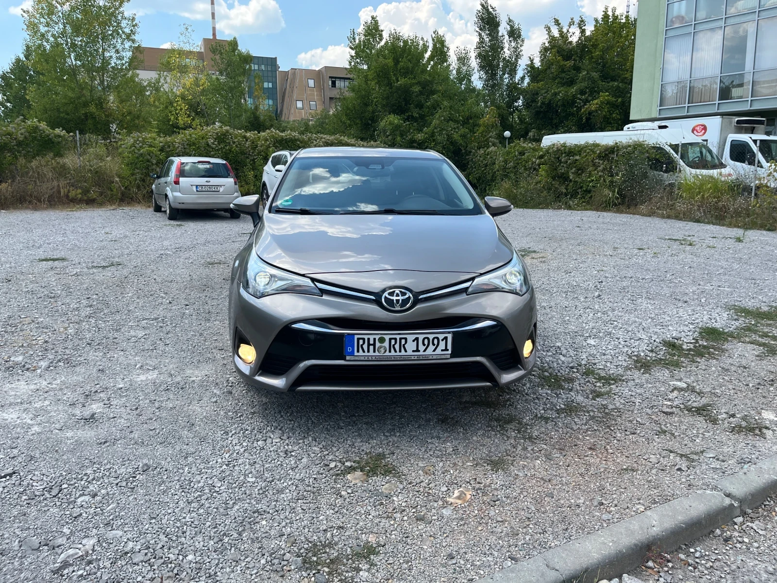 Toyota Avensis 1.8 16V FACE, снимка 3 - Автомобили и джипове - 55504016