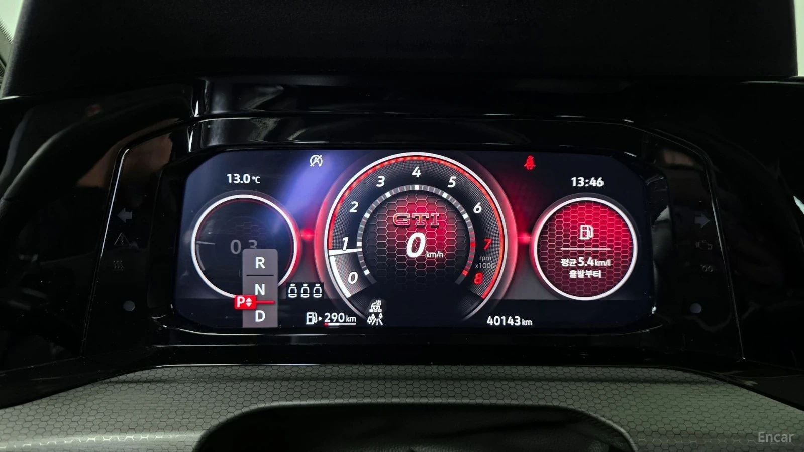 VW Golf GTI* 2.0* ДИСТРОНИК* ПОДГРЕВ* ОБДУХВАНЕ* HUD* , снимка 7 - Автомобили и джипове - 55559834