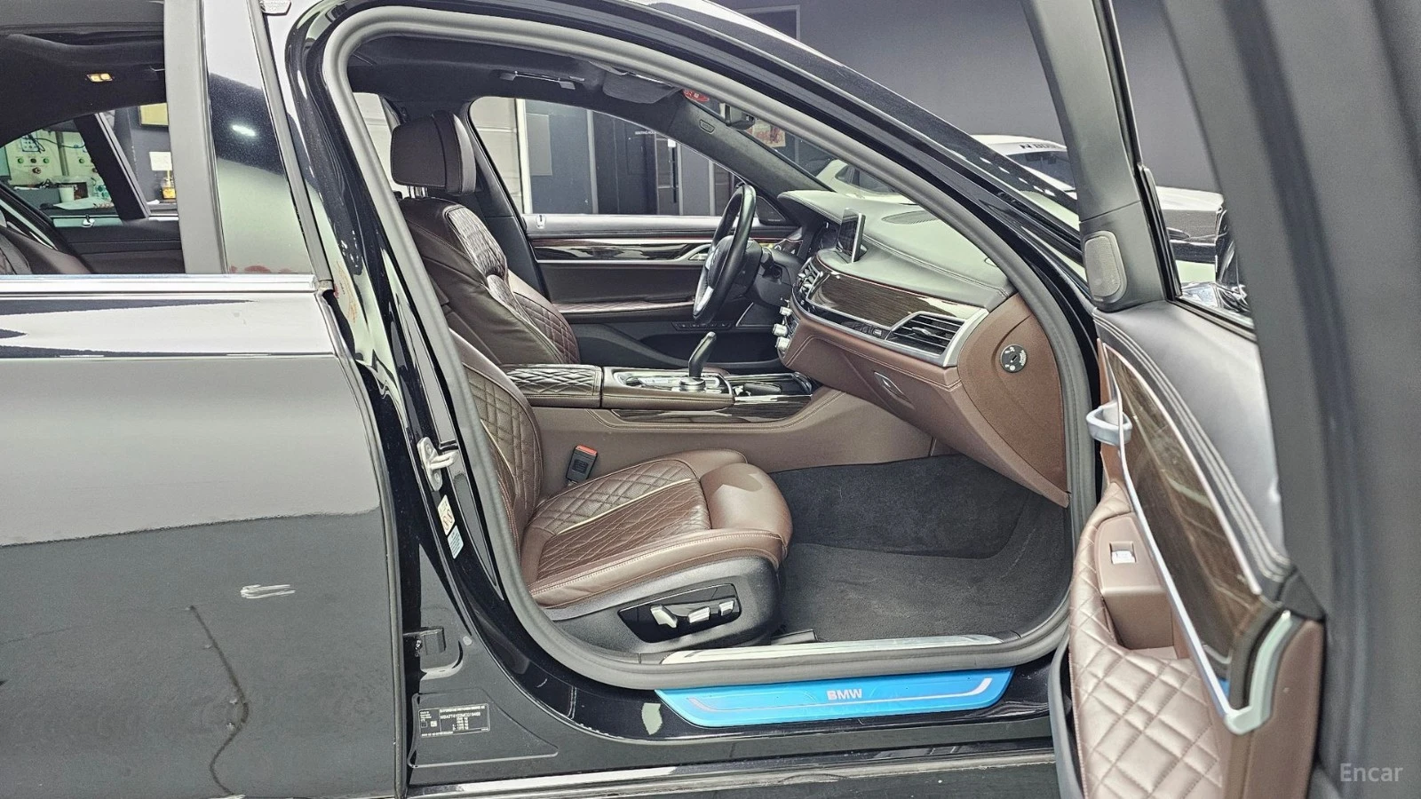 BMW 740 Li* XDRIVE* DISTRONIC* 360* МАСАЖИ* ОБДУХВАНЕ* , снимка 9 - Автомобили и джипове - 55622982
