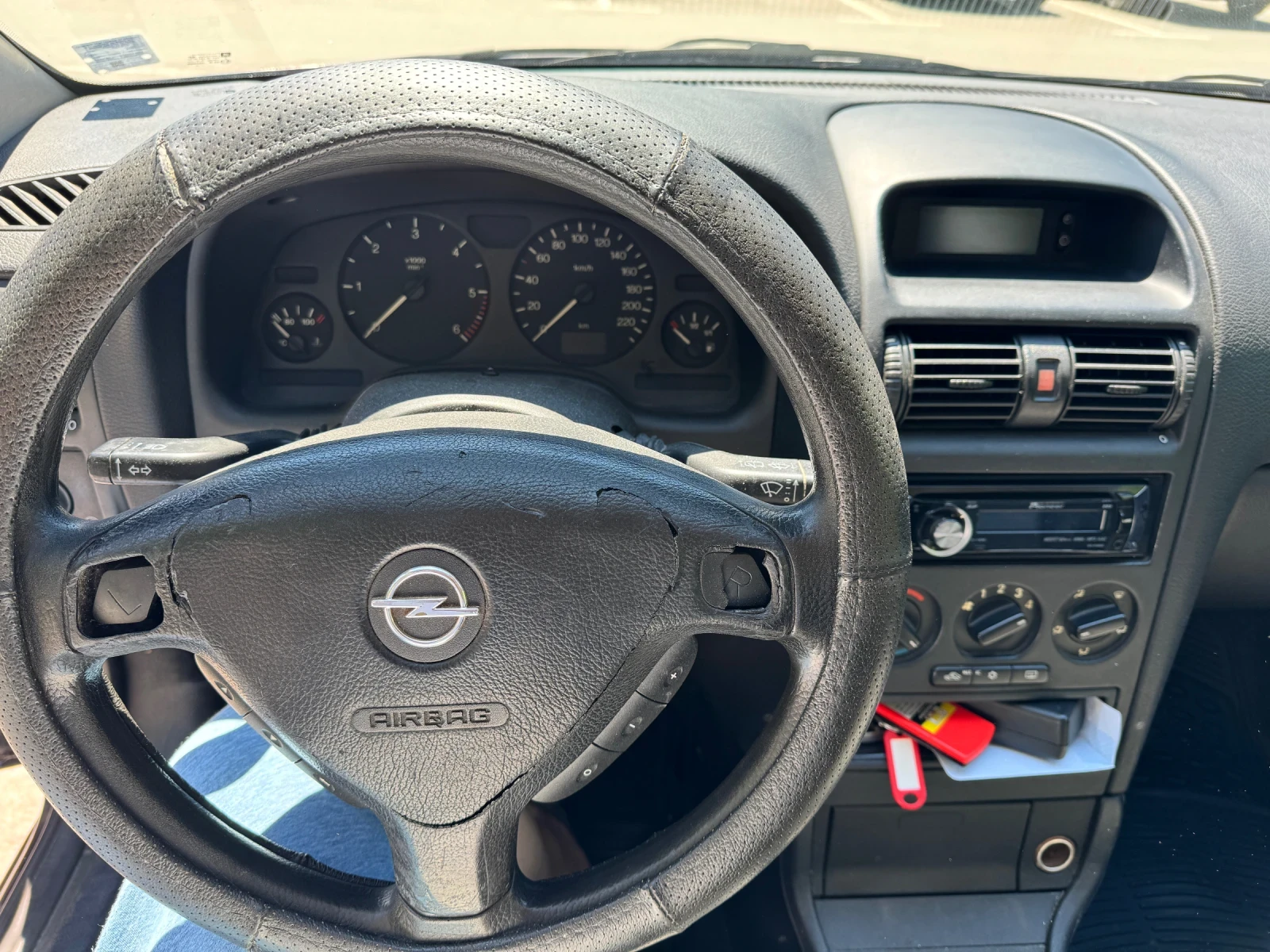 Opel Astra, снимка 5 - Автомобили и джипове - 55678897