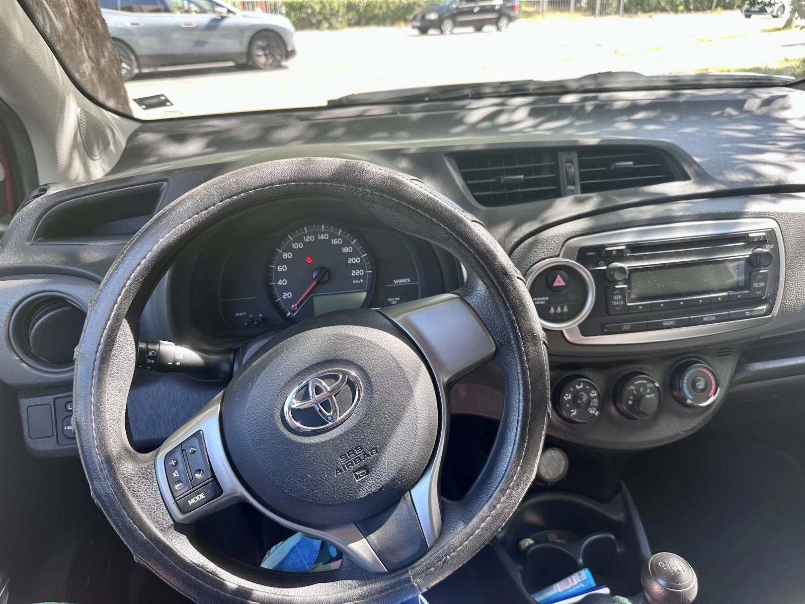 Toyota Yaris, снимка 10 - Автомобили и джипове - 55741400