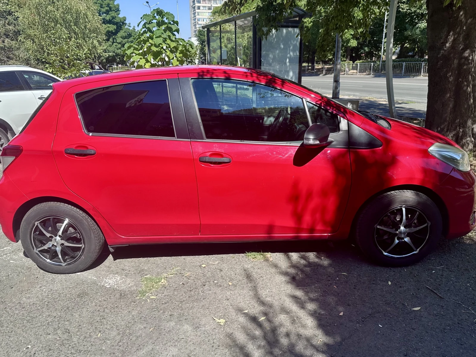 Toyota Yaris, снимка 2 - Автомобили и джипове - 55741400