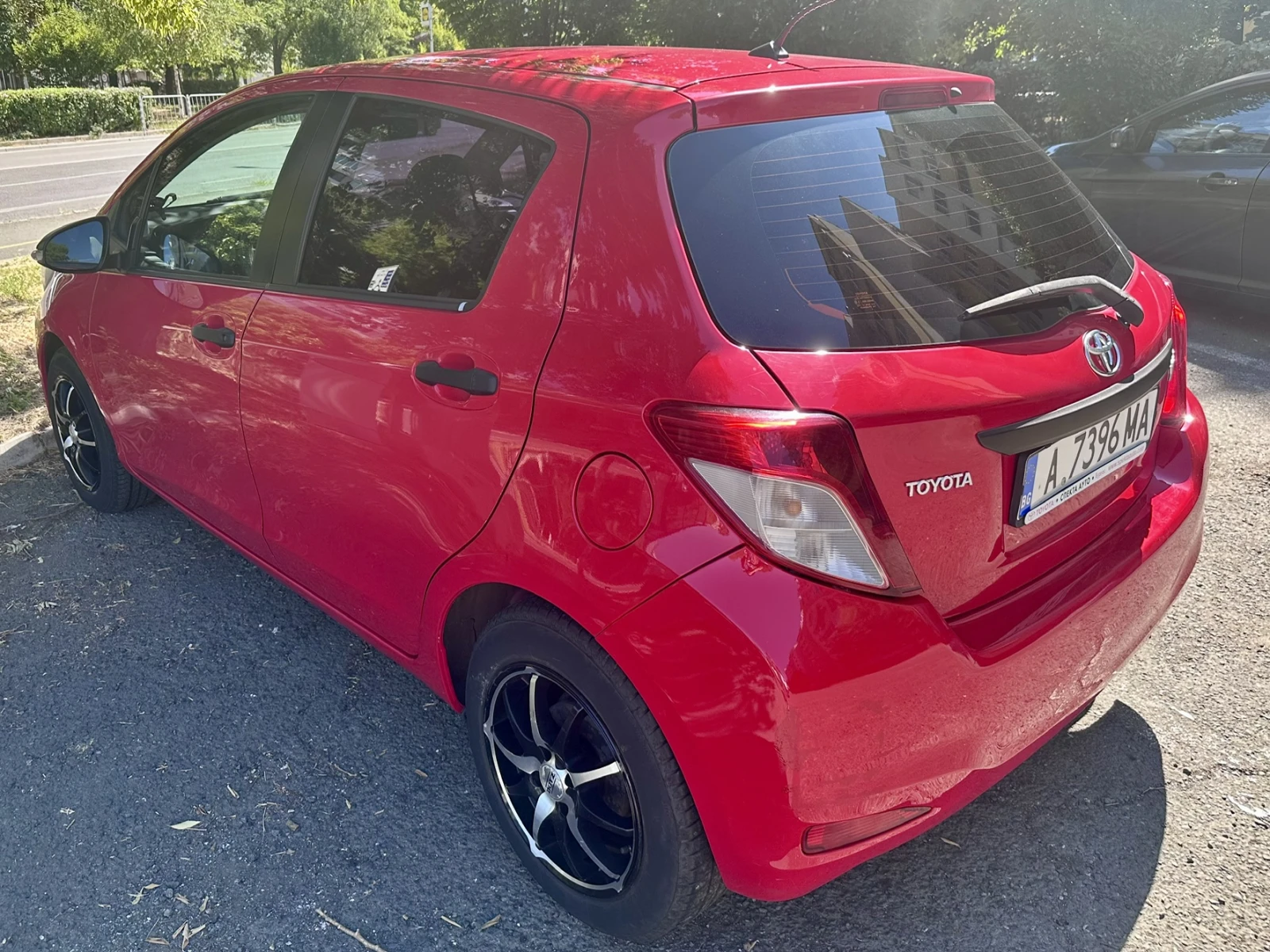 Toyota Yaris, снимка 3 - Автомобили и джипове - 55741400
