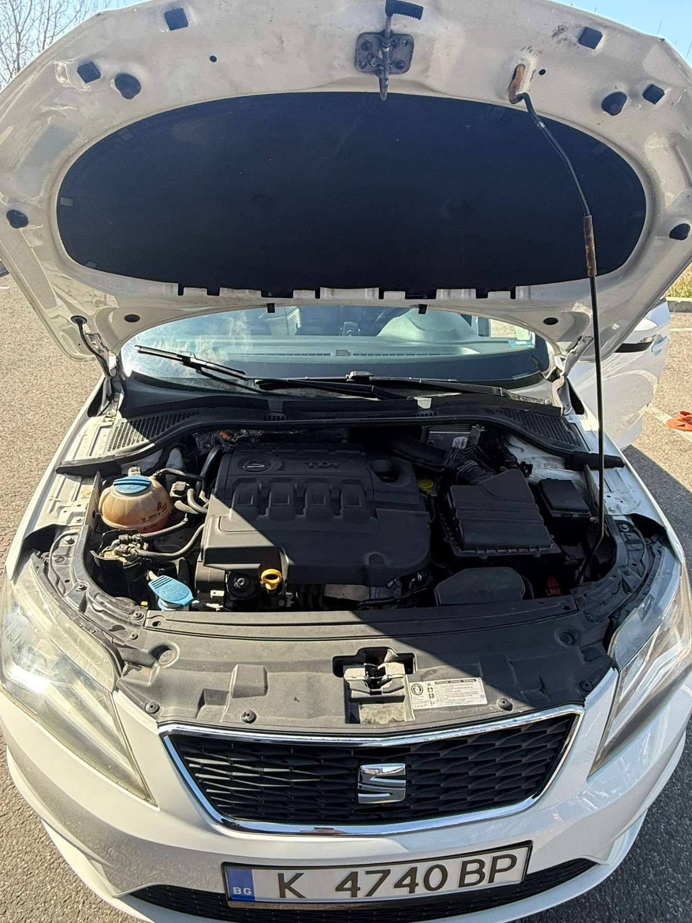 Seat Toledo 1.6 TDI, снимка 4 - Автомобили и джипове - 55807254