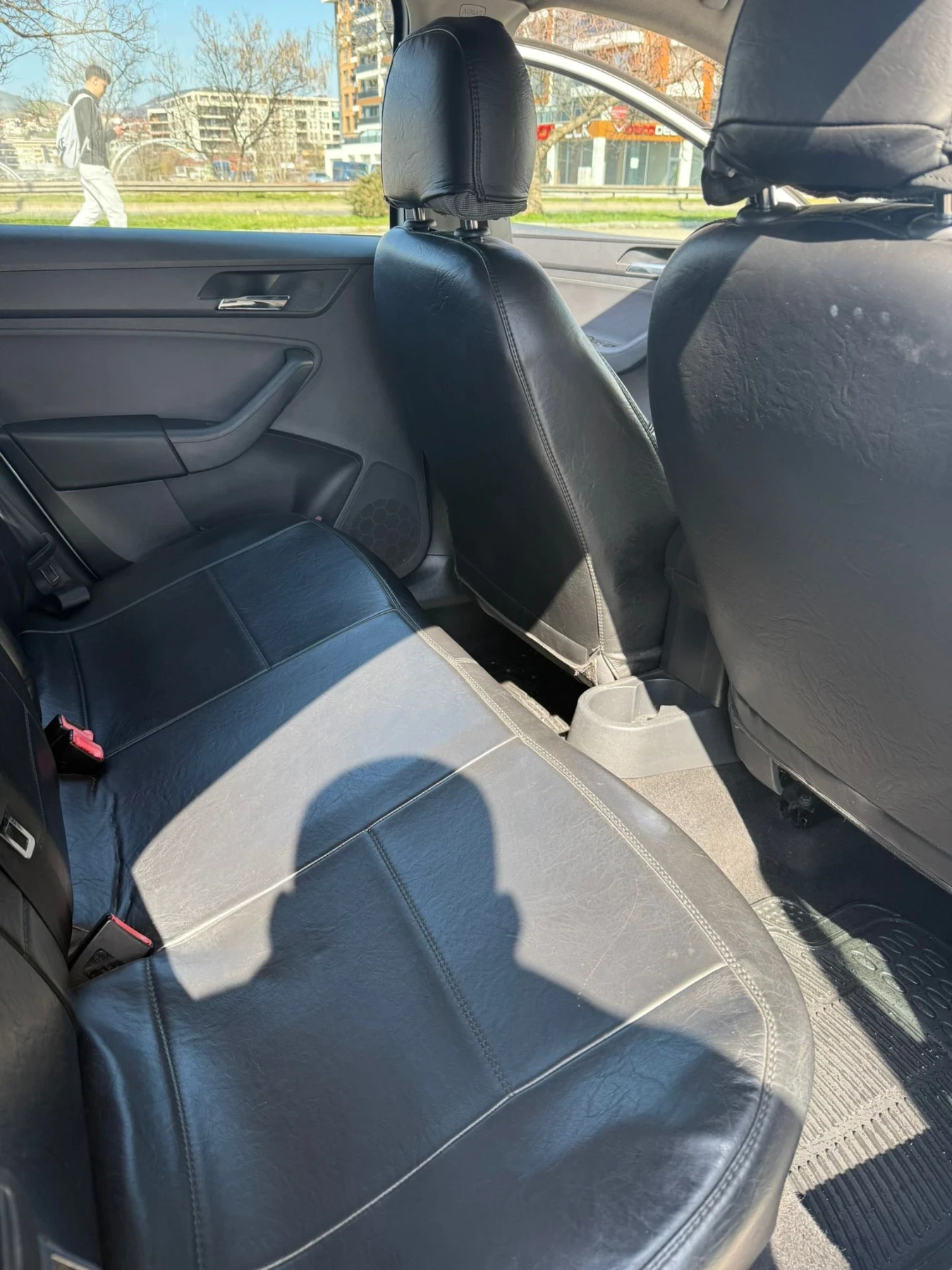 Seat Toledo 1.6 TDI, снимка 8 - Автомобили и джипове - 55807254