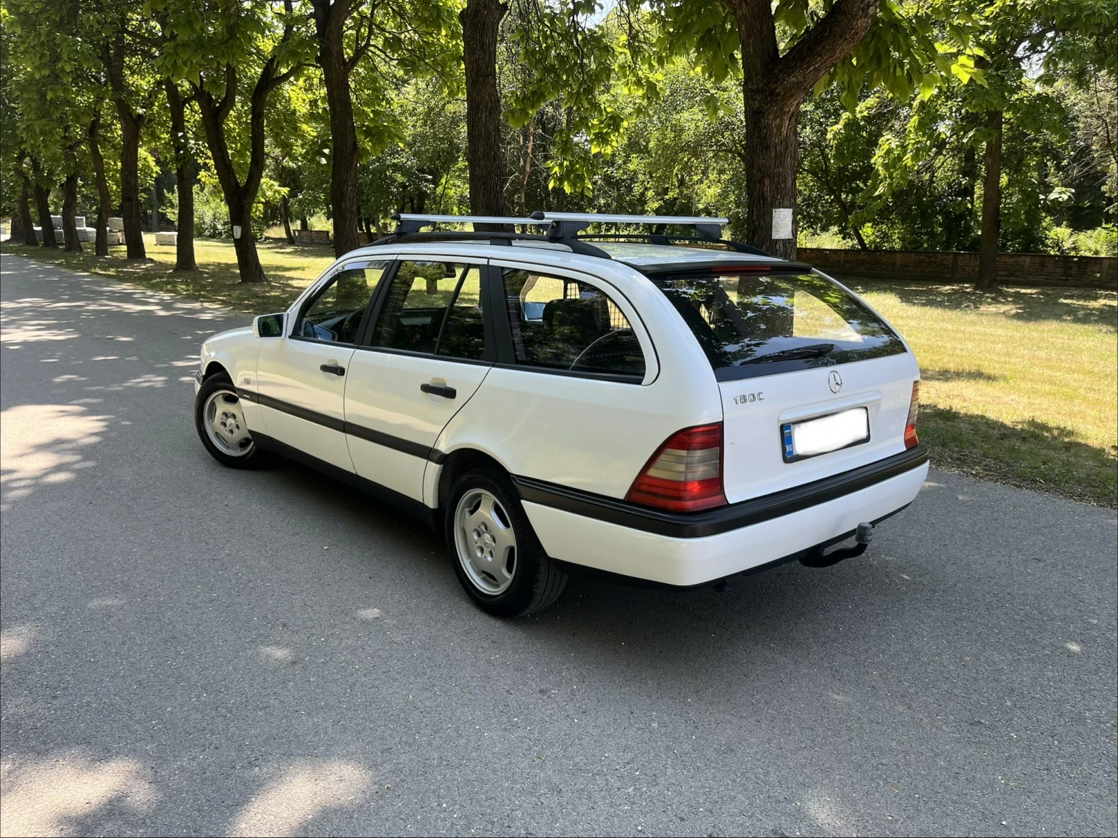 Mercedes-Benz C 180 1.8i, снимка 6 - Автомобили и джипове - 55836381