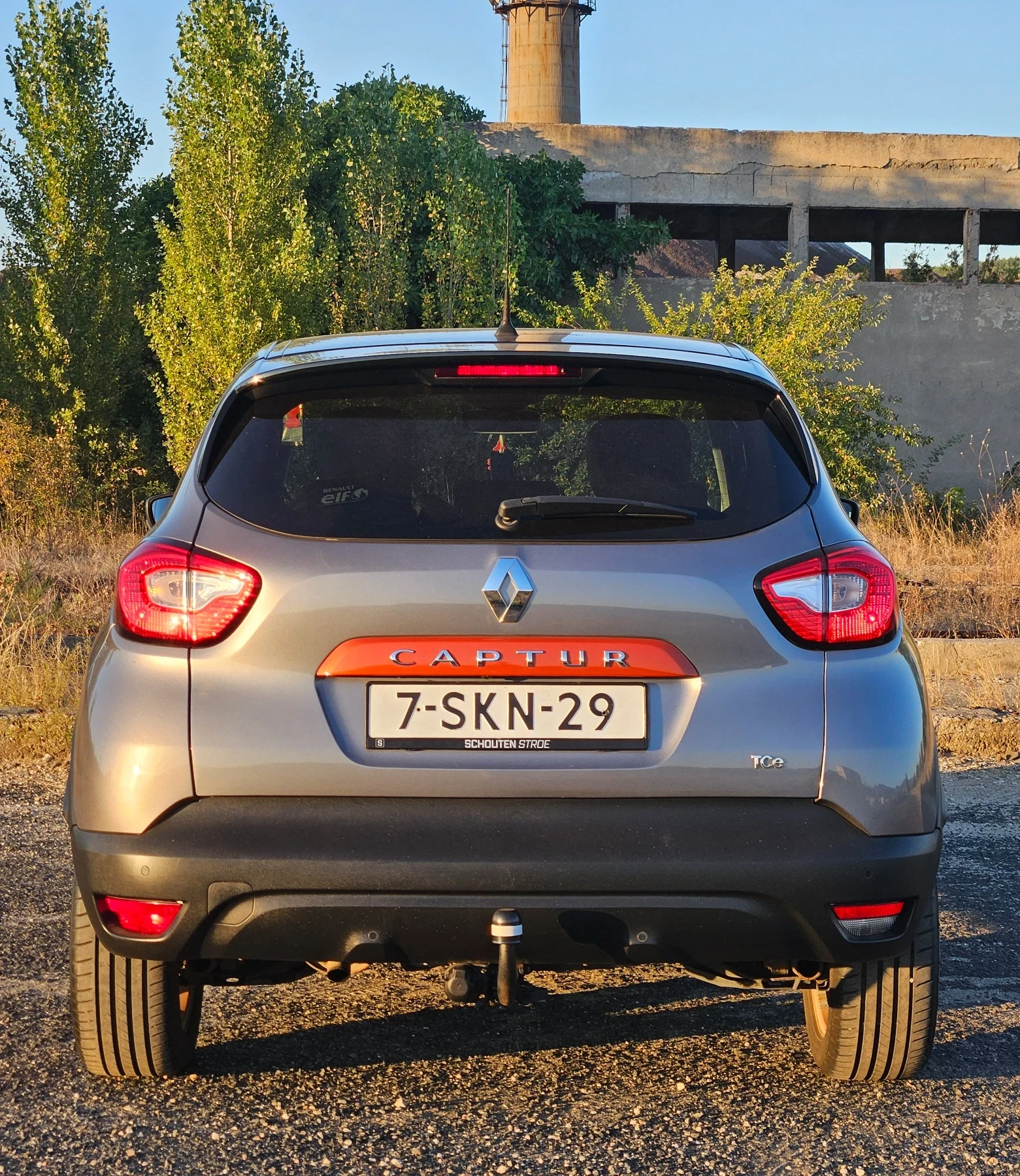Renault Captur Автоматик Orange Edition , снимка 5 - Автомобили и джипове - 56078305