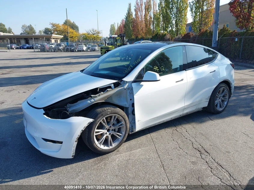 Tesla Model Y, снимка 2 - Автомобили и джипове - 56475526