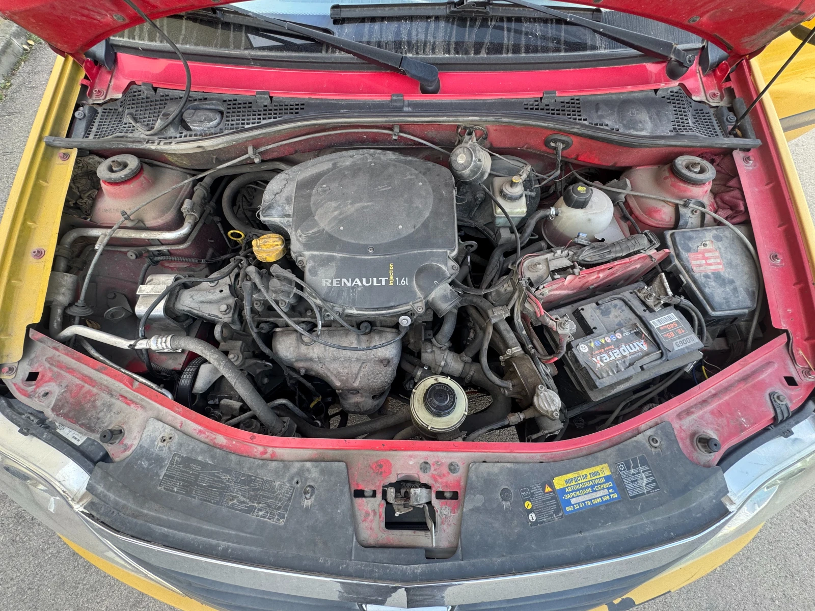 Dacia Logan 1.6 8V, снимка 11 - Автомобили и джипове - 56506359