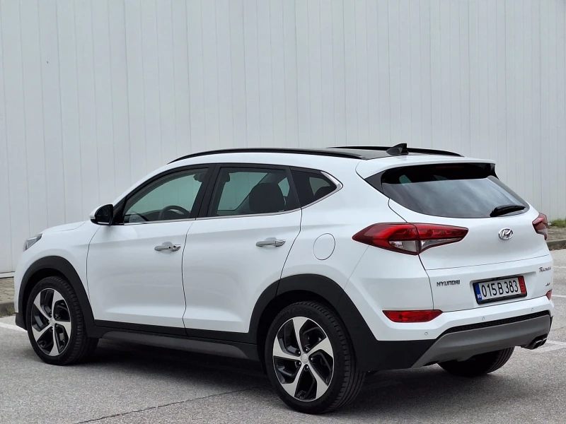 Hyundai Tucson * PREMIUM* 2.0CRDI 185кс4x4  СЕРВИЗНА ИСТОРИЯ, снимка 4 - Автомобили и джипове - 50541300