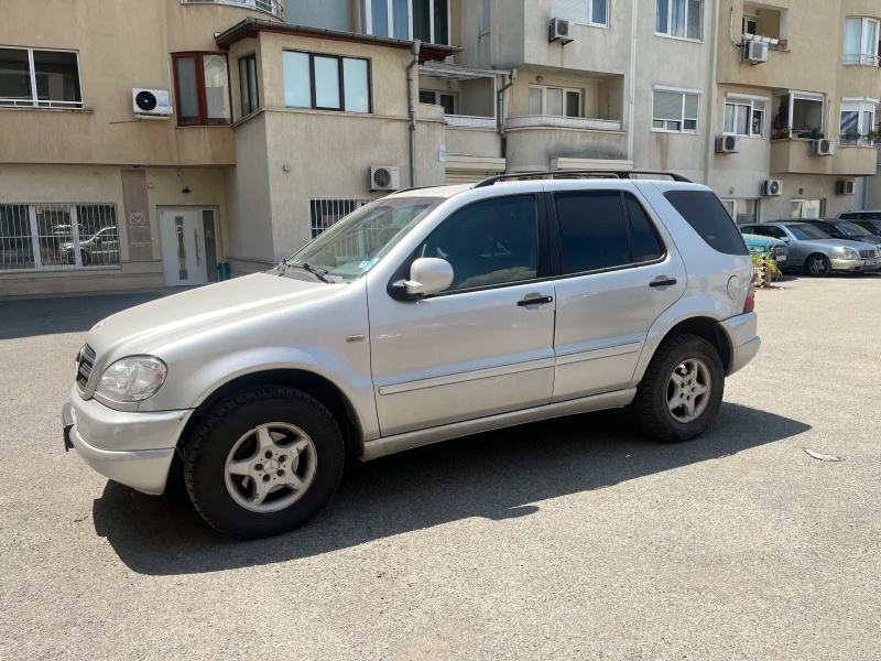 Mercedes-Benz ML 320, снимка 3 - Автомобили и джипове - 50912154