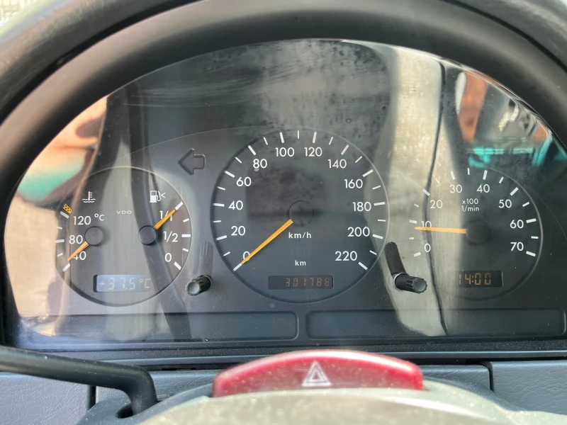 Mercedes-Benz ML 320, снимка 9 - Автомобили и джипове - 50912154