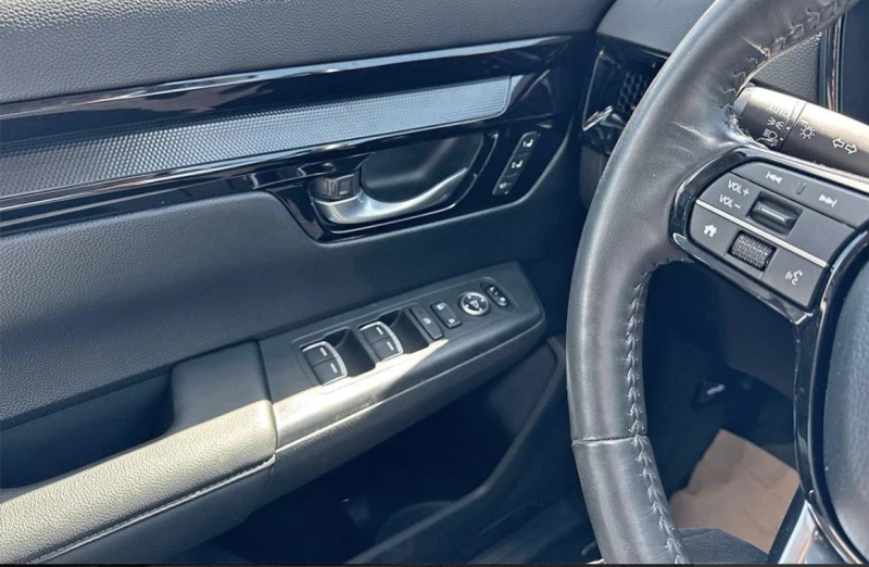 Honda Cr-v EX-L / 4x4 / DISTRONIC / PANO / М.ТОЧКА / ПОДГРЕВИ, снимка 12 - Автомобили и джипове - 52473535