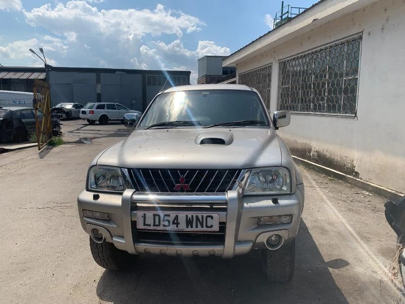 Mitsubishi L200 - [1] 