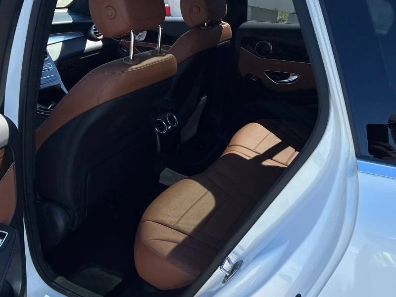 Mercedes-Benz GLC 300 * 4MATIC * ДИСТРОНИК * PANO * ОПЦИЯ ЗА ФИНАНСИРАНЕ, снимка 16 - Автомобили и джипове - 55047007
